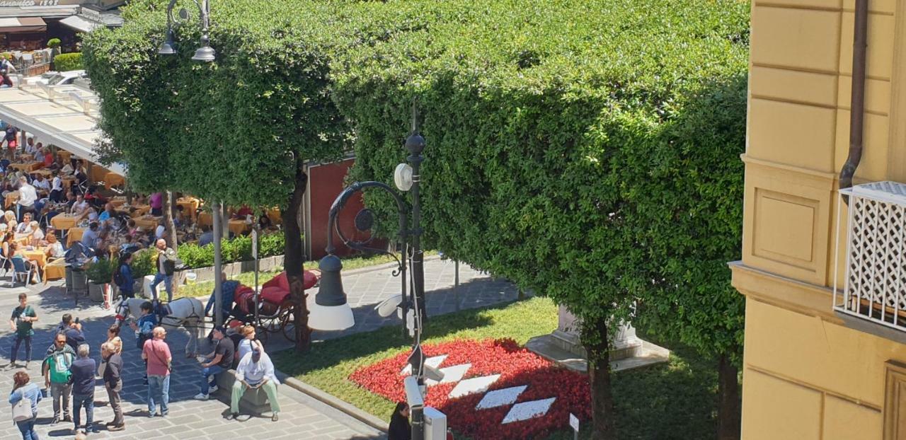 B&B Maison D'Art Sorrento Exterior foto